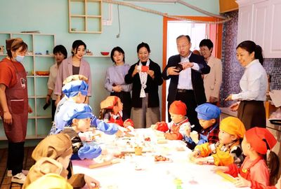 臨夏領(lǐng)導到&ldquo;我家&rdquo;--濟南市七里山幼兒園迎接臨夏市教育局考察團