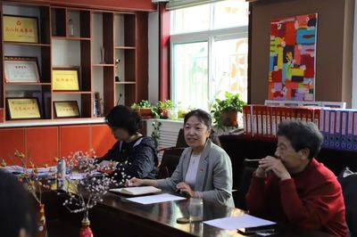 學黨史 悟思想 憶初心 獻良策--濟南市七里山幼兒園老干部活動