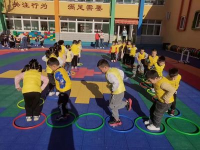 一起“趣”運(yùn)動(dòng)——濟(jì)南市七里山幼兒園冬季運(yùn)動(dòng)主題活動(dòng)